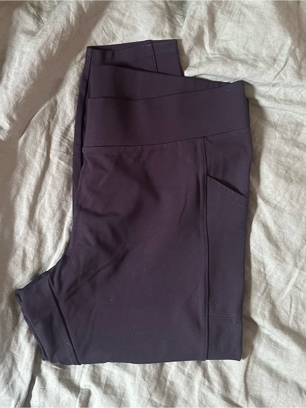 Lou & Grey by Loft Black High-Rise Leggings with Branded Waistband